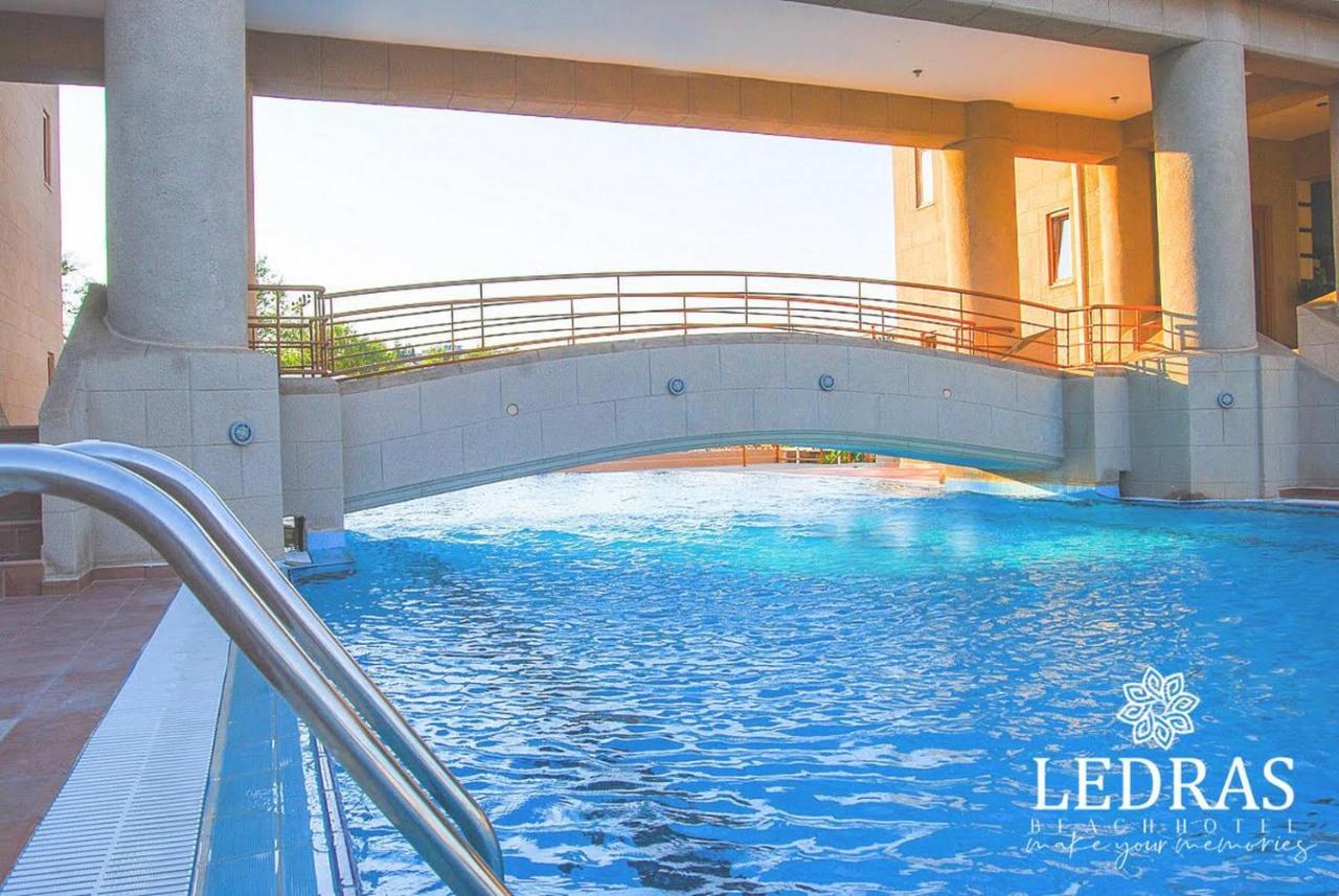 Hotel Ledras Gennadi Luaran gambar
