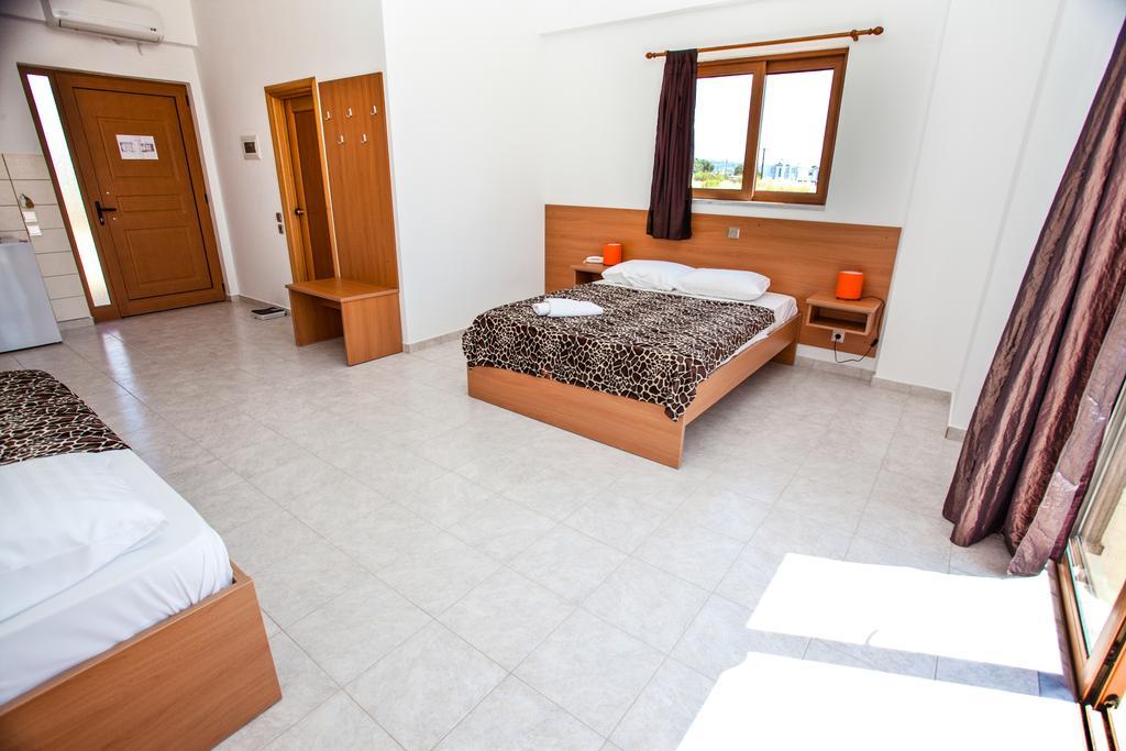 Hotel Ledras Gennadi Luaran gambar