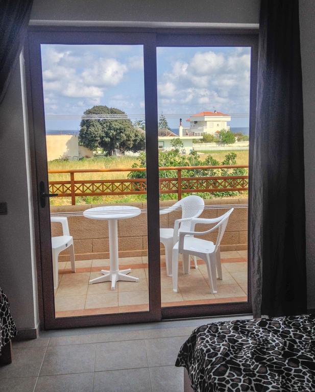 Hotel Ledras Gennadi Bilik gambar